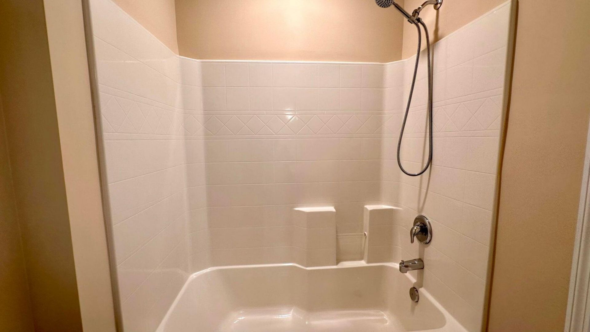 1592 Bluewater Way Photo 16