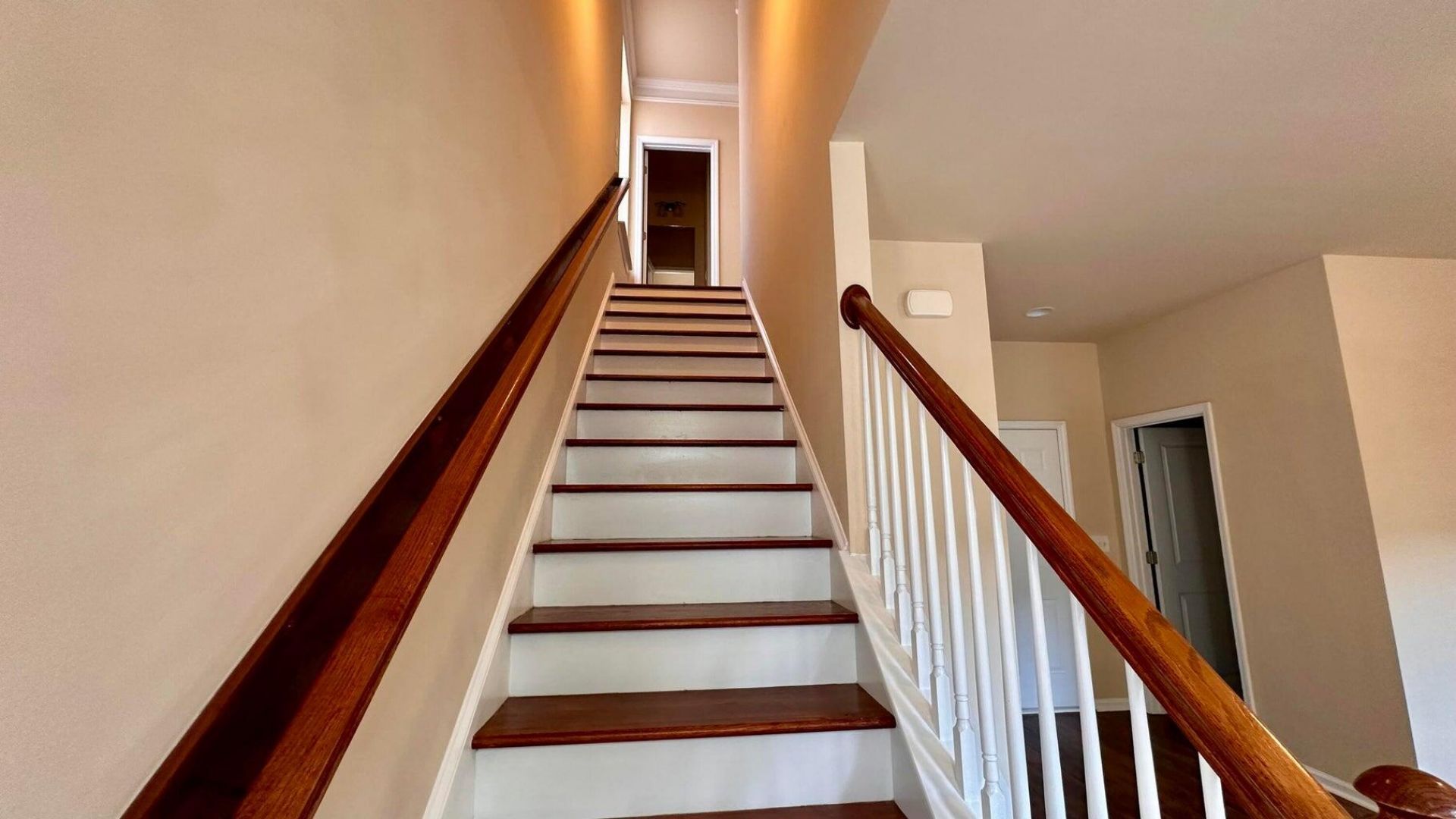 1592 Bluewater Way Photo 22