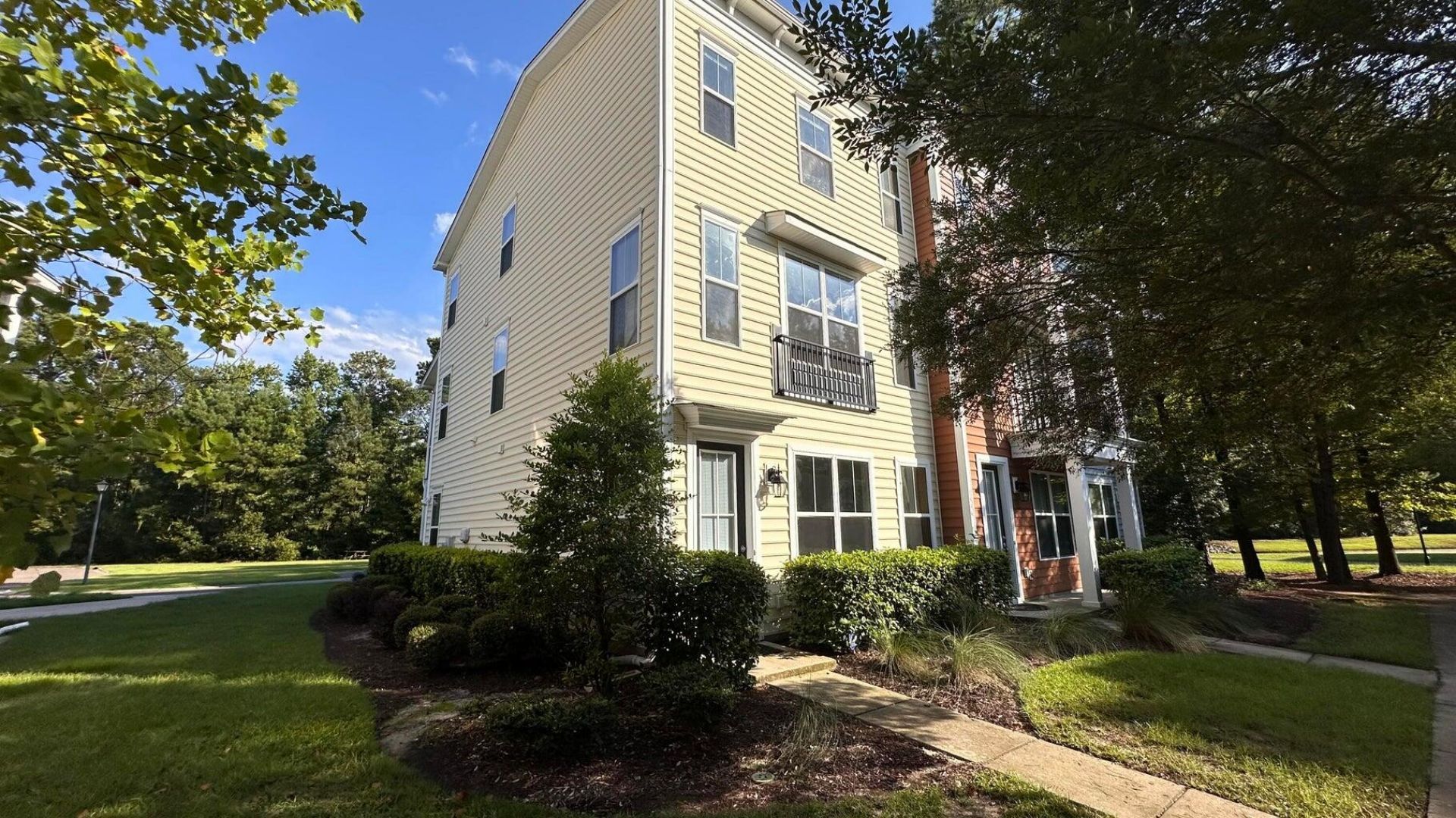 1592 Bluewater Way Photo 29