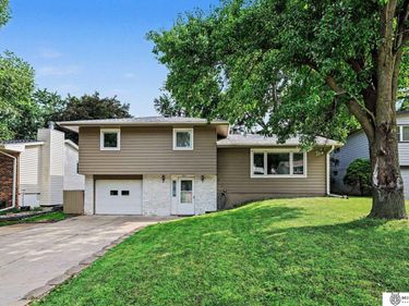 9127 Spaulding Street, Omaha, NE 68134
