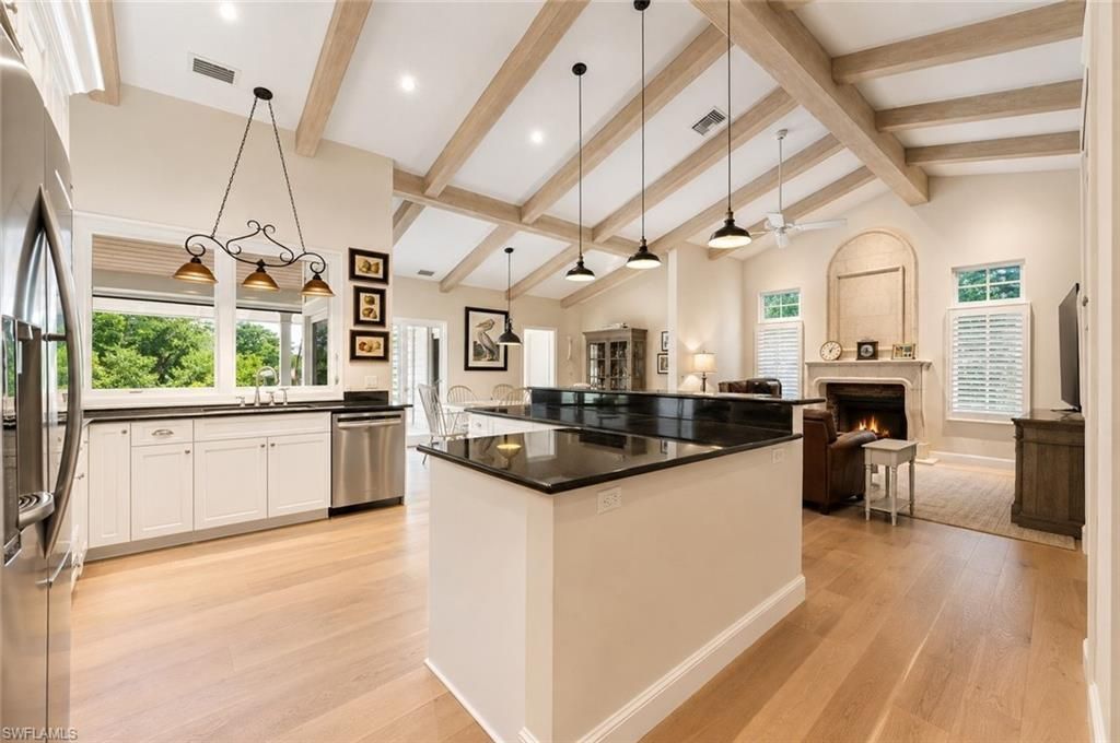 5042 Seahorse Ave , Naples, FL 34103 Photo