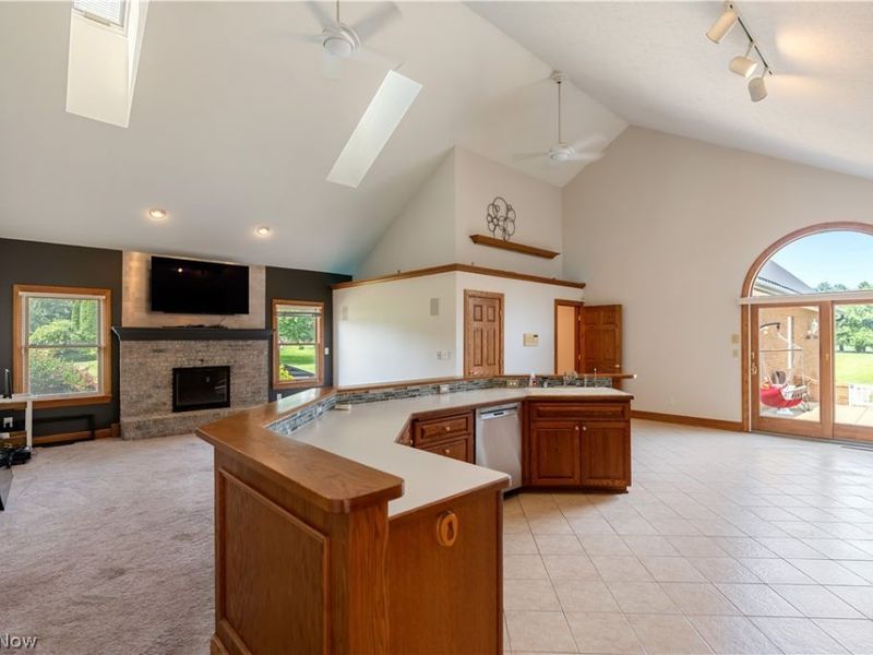3371 Sherbrook Drive, Uniontown, OH 44685 Photo 12