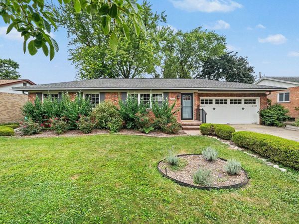2004 Suffolk Avenue, Ann Arbor, MI 48103