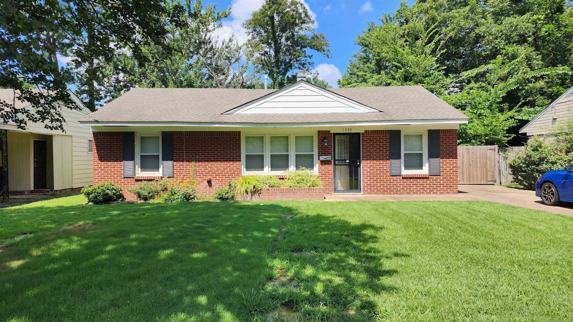 1355 Dearing Rd, Memphis, TN 38117 Main Photo