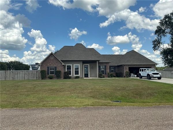 18257 WOLF PACK Trace , Loranger, LA 70446