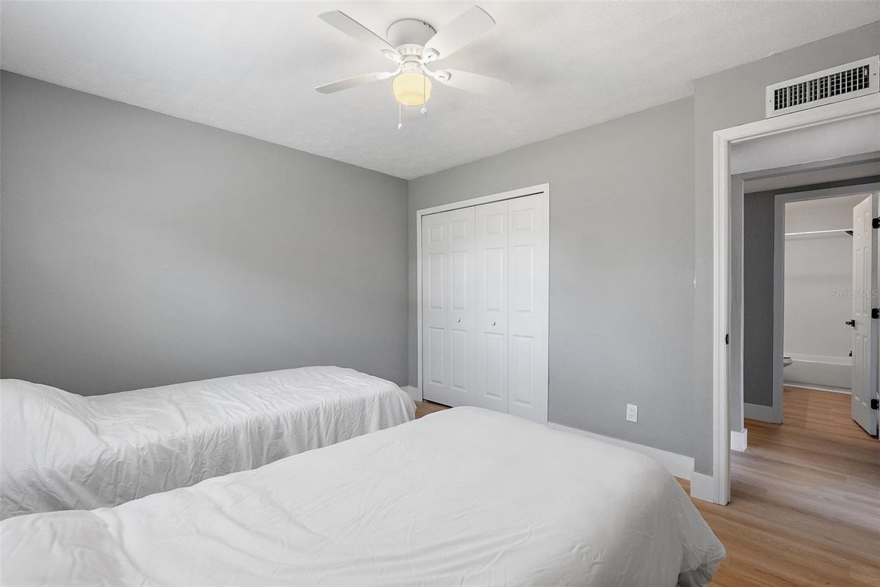 3926 Helena Street Ne, Saint Petersburg, FL 33703 Photo
