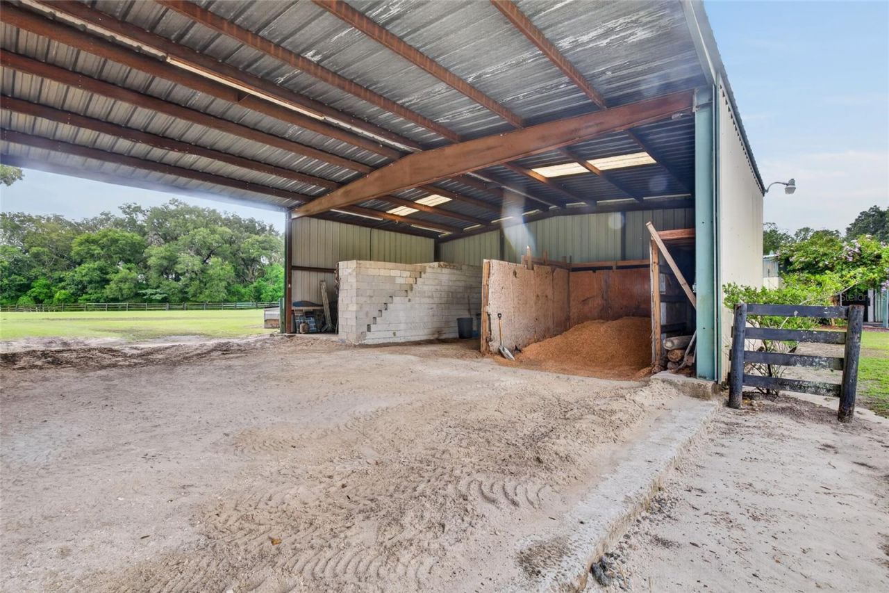 16525 SW 5th Place, Newberry, FL 32669 Photo