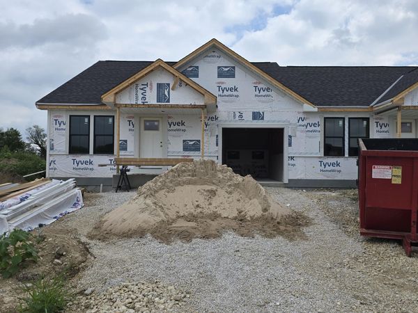 W219N16314 Jasmine Ct, Jackson, WI 53037
