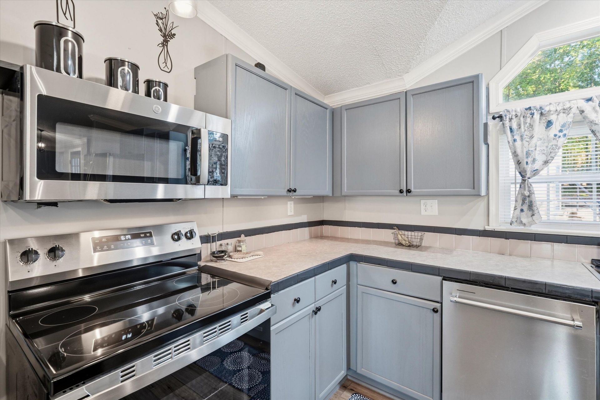 1443 Stukes Road Photo 10