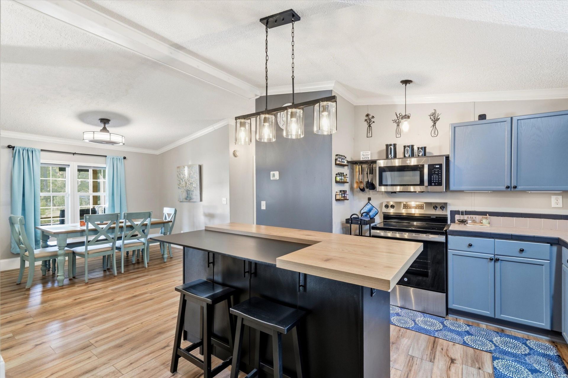 1443 Stukes Road Photo 12
