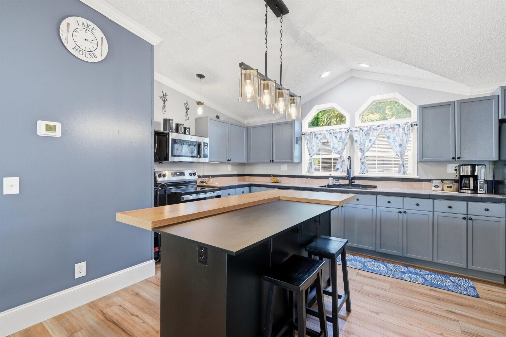 1443 Stukes Road Photo 8