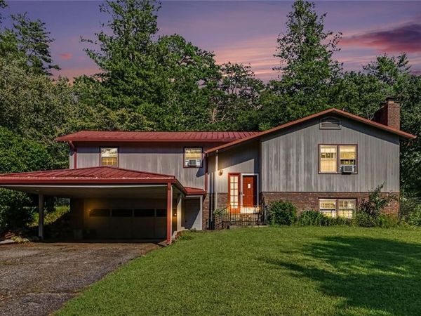 462 Wall Bridge Road, Clarkesville, GA 30523