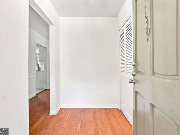 139 Woodmere Square NW, Atlanta, GA 30327