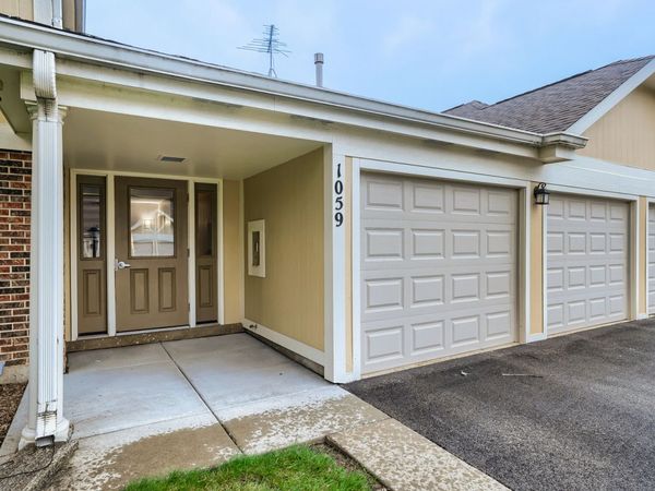 1059 Southbury Lane, Wheeling, IL 60090