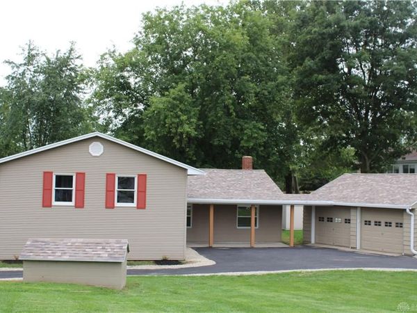 1153 N Middle Drive, Greenville, OH 45331