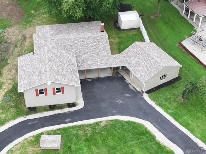 1153 N Middle Drive, Greenville, OH 45331 Photo 2