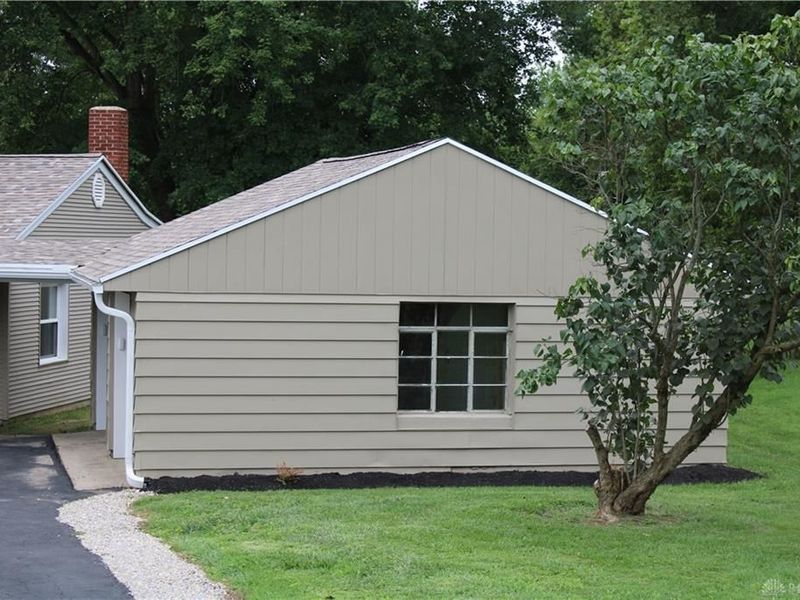 1153 N Middle Drive, Greenville, OH 45331 Photo 25