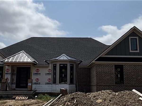 613 Christopher Drive, Centerville, OH 45458