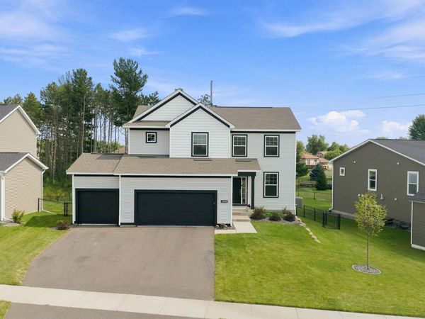 15519 Goodview Trail N, Hugo, MN 55038