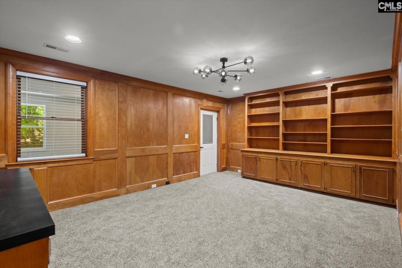 108 Scotland Court Photo 29