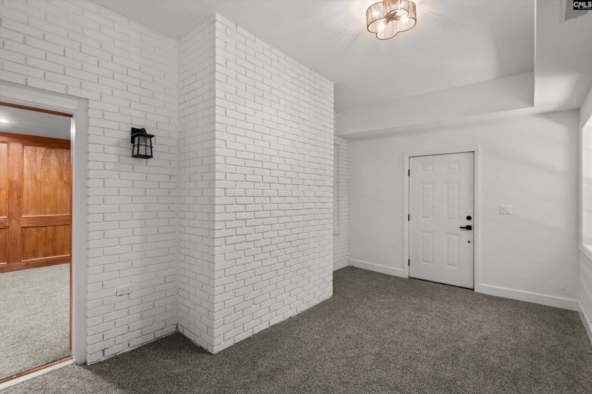 108 Scotland Court Photo 39