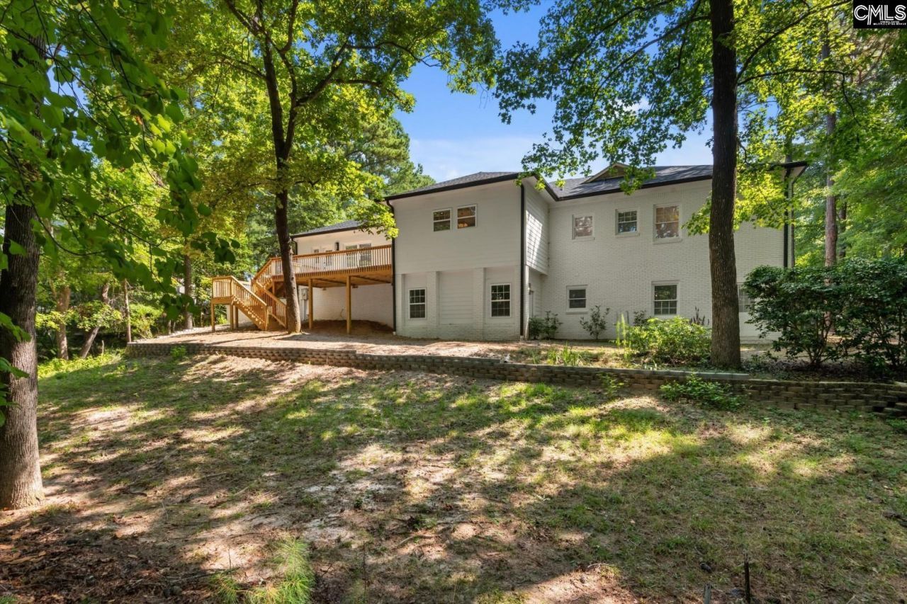 108 Scotland Court Photo 43