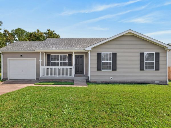 121 Gleaves Ln , Oak Grove, KY 42262