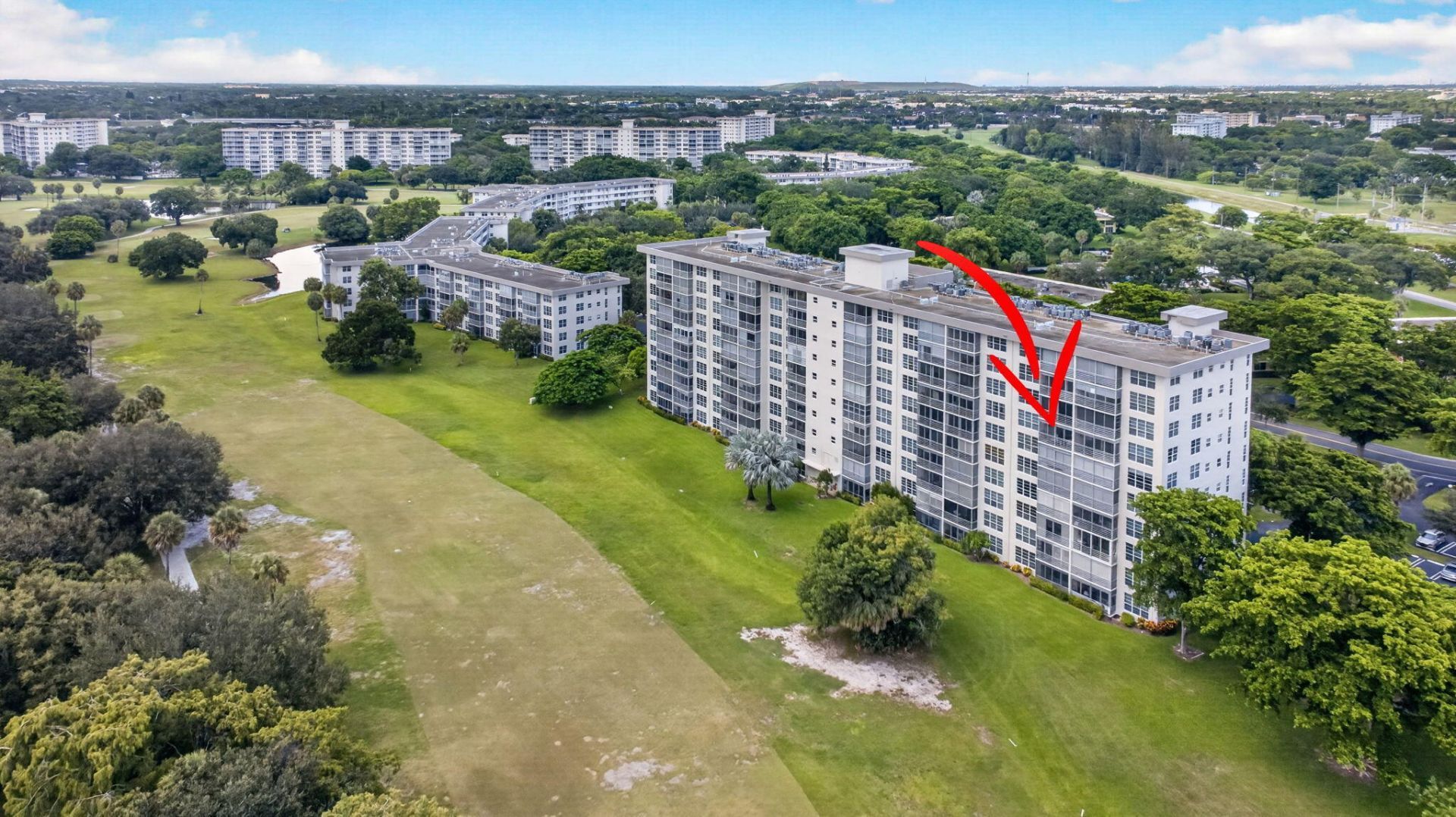 575 Oaks Lane, Unit 709, Pompano Beach, FL 33069 Photo