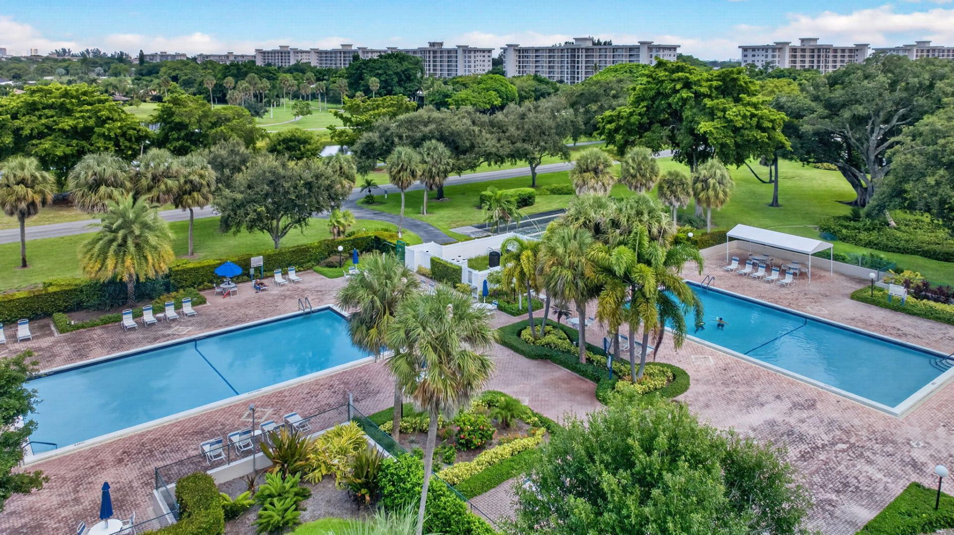575 Oaks Lane, Unit 709, Pompano Beach, FL 33069 Photo