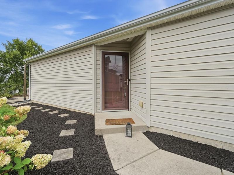 286 Hartford Court, Hamilton Township, OH 45039 Photo 10