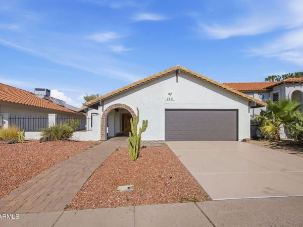 2211 S EL MARINO, Mesa, AZ 85202