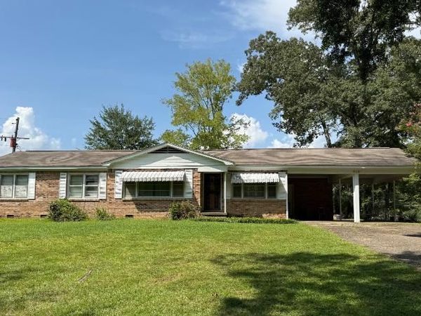 410 E Parkview St., Fulton, MS 38843