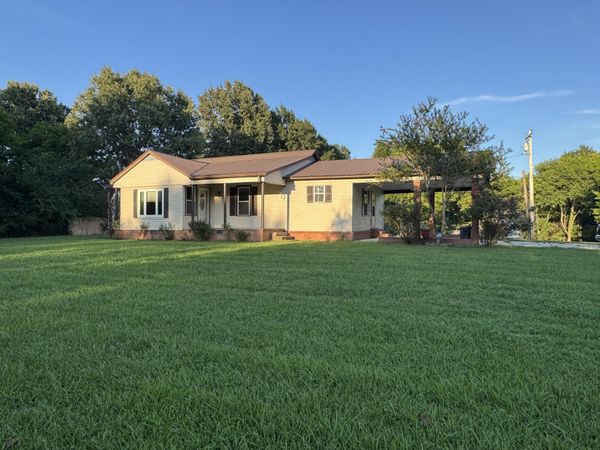 428 Road 1233, Plantersville, MS 38862