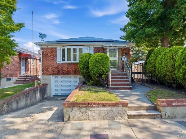 15509 Cross Island Parkway, Whitestone, NY 11357