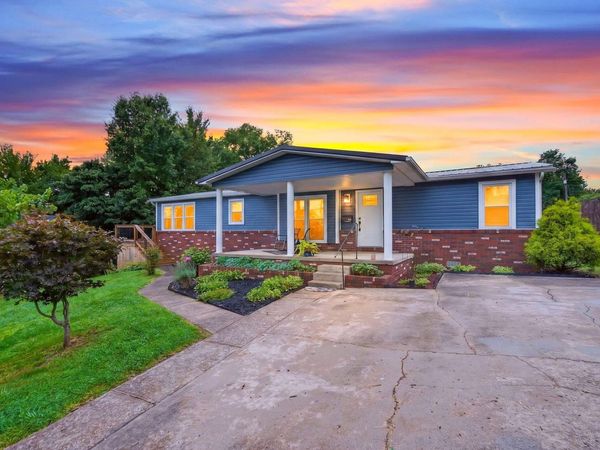 427 Davis Avenue , Oak Hill, OH 45656