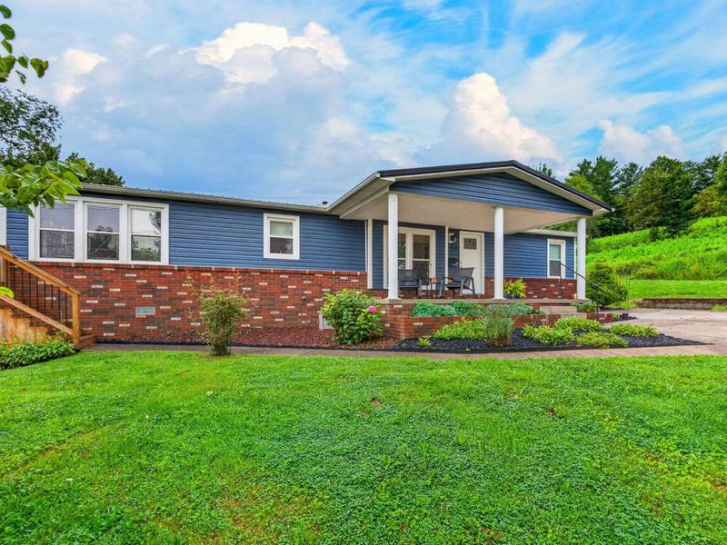 427 Davis Avenue, Oak Hill, OH 45656 Photo 10
