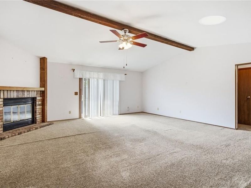 8621 Emeraldgate Drive, Huber Heights, OH 45424 Photo 10