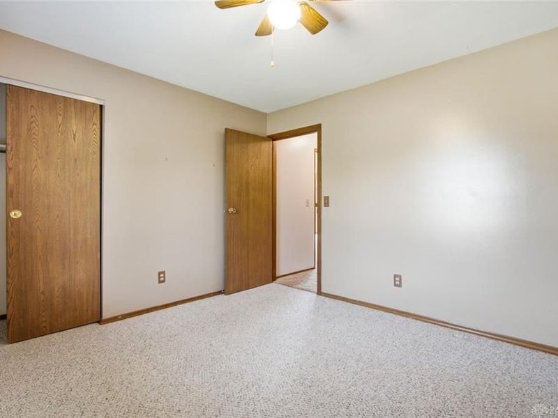 8621 Emeraldgate Drive, Huber Heights, OH 45424 Photo 19