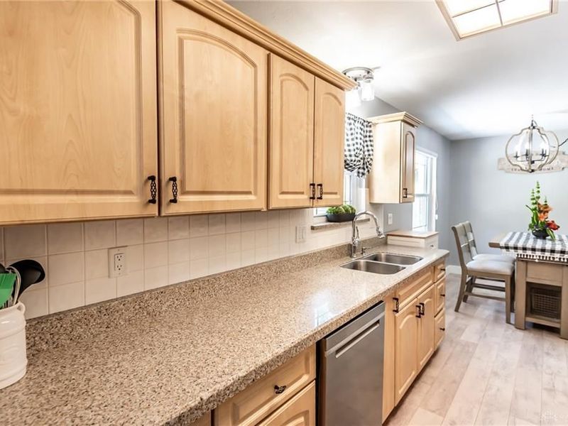 301 Marsha Jeanne Way, Centerville, OH 45458 Photo 18