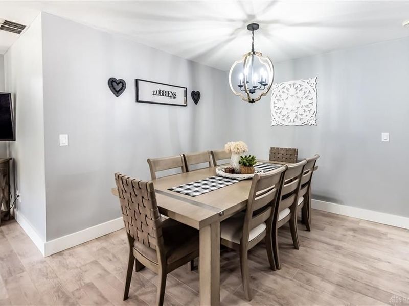 301 Marsha Jeanne Way, Centerville, OH 45458 Photo 9