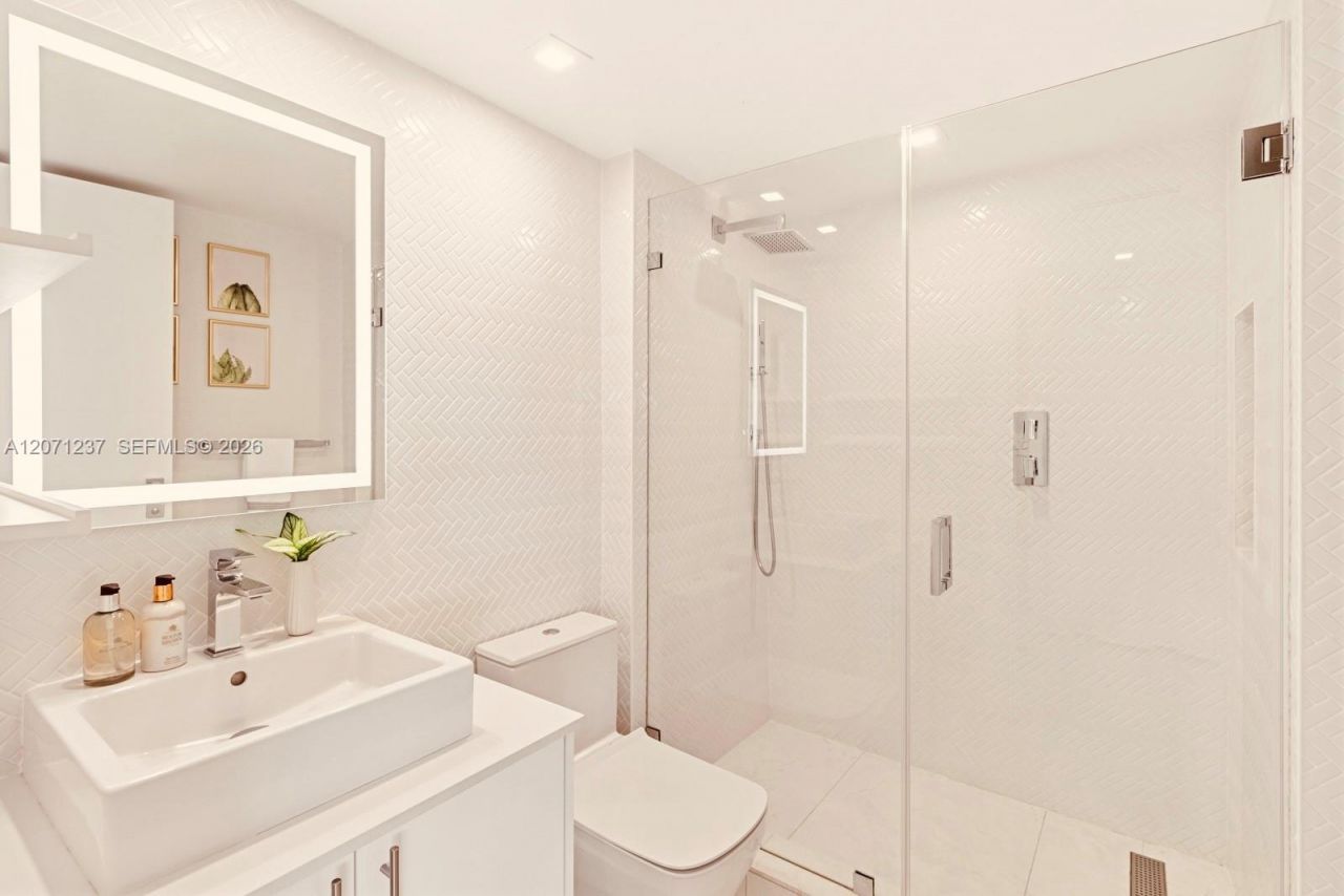 2127 Brickell Ave , Unit 1505, Miami, FL 33129 Photo