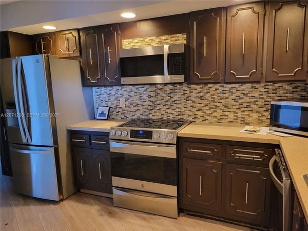 3090 N Course Dr , Unit 405, Pompano Beach, FL 33069