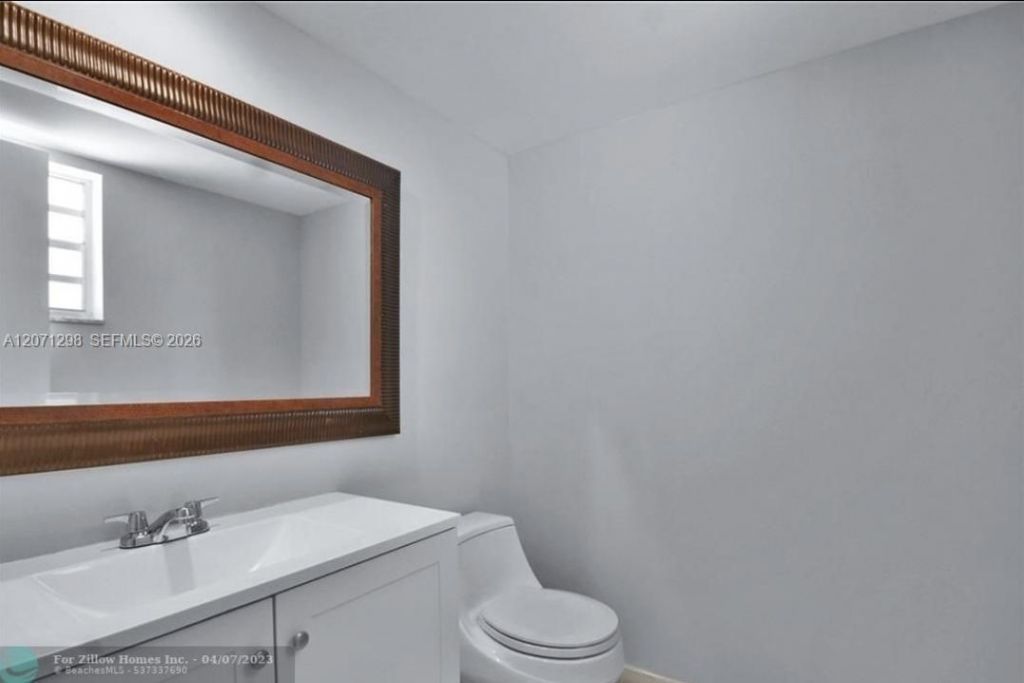 3090 N Course Dr, Unit 405, Pompano Beach, FL 33069 Photo