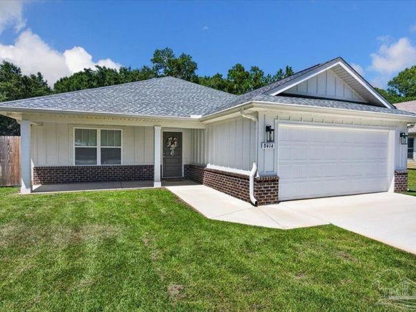 8414 Lucena St, Navarre, FL 32566