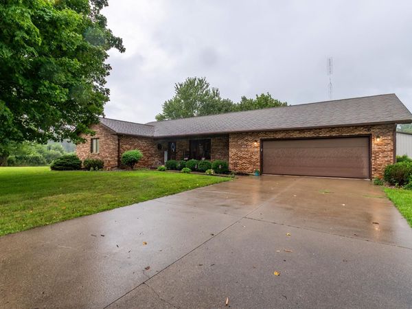 2830 N State Road 827, Angola, IN 46703