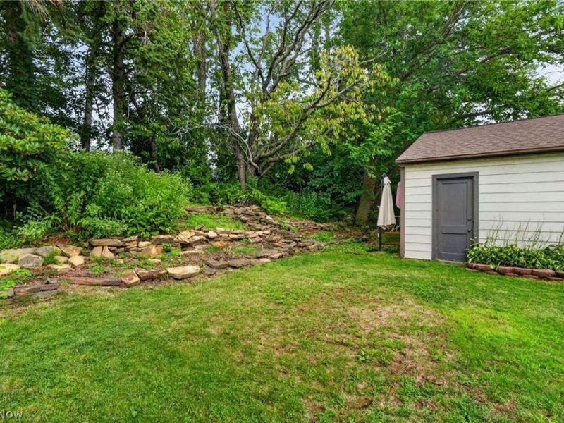 2239 Larchmont Drive, Wickliffe, OH 44092 Photo 31