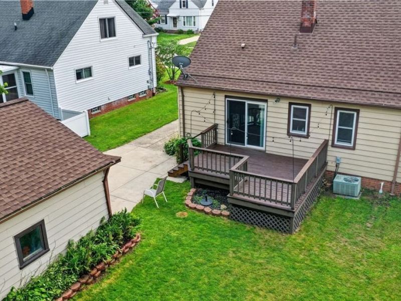 2239 Larchmont Drive, Wickliffe, OH 44092 Photo 38