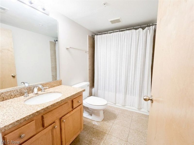 2222 Detroit Avenue, Unit 409, Cleveland, OH 44113 Photo 14