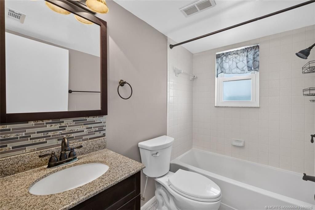 1627 SE Green Acres Circle, Unit Z203, Port Saint Lucie, FL 34952 Photo