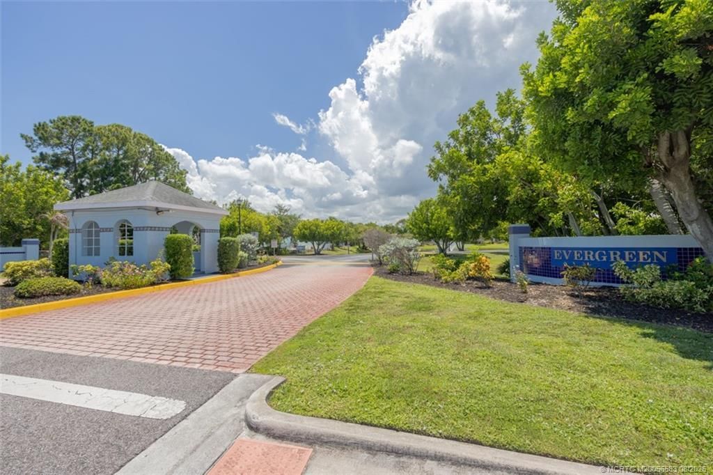 1627 SE Green Acres Circle, Unit Z203, Port Saint Lucie, FL 34952 Photo